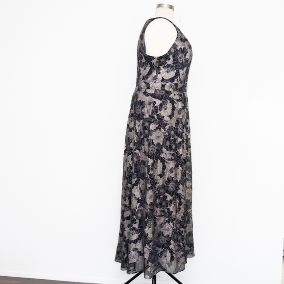 Betsy & Adam. Plus Size Layla Halter Top Foil Print Gown. - Picture 5 of 11